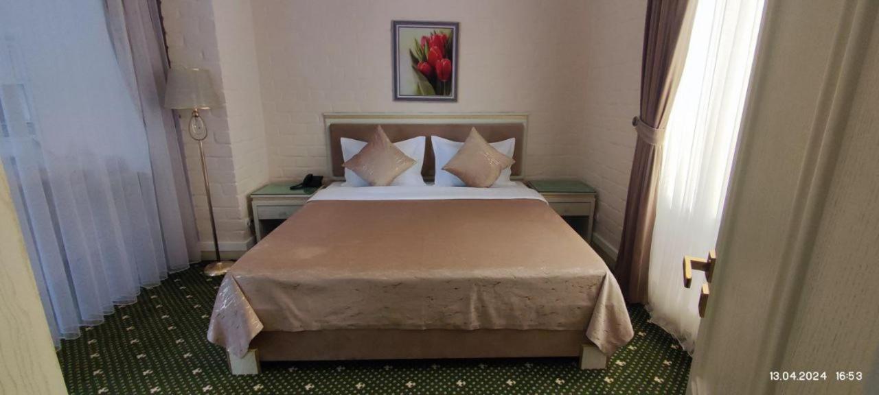 Takchilik Bek Plus Hotel מראה חיצוני תמונה