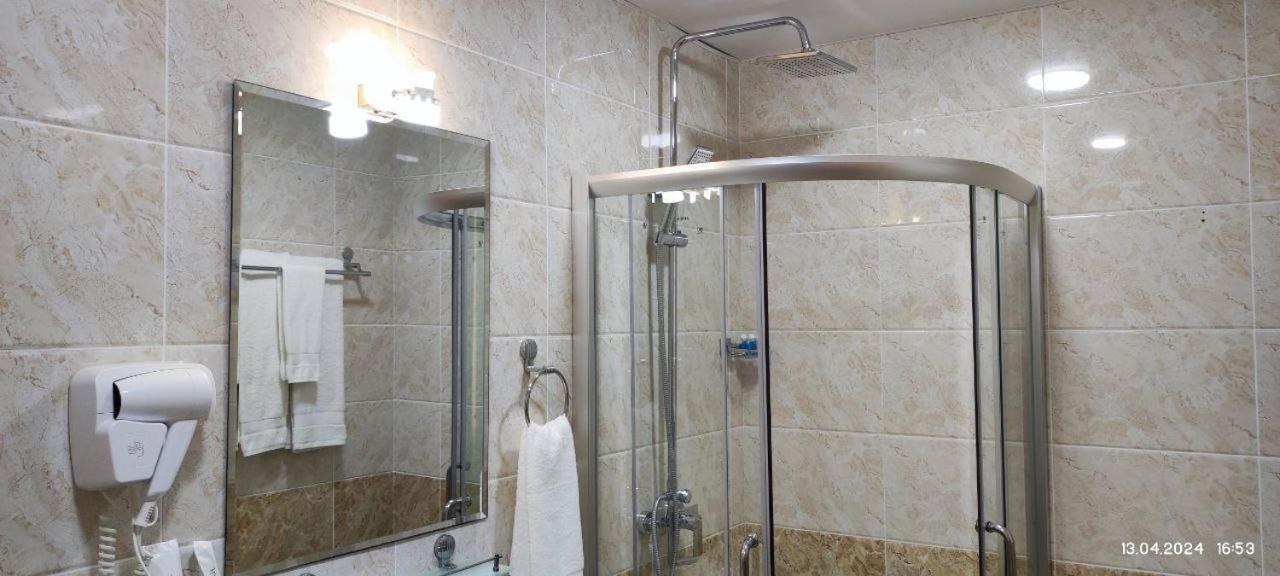 Takchilik Bek Plus Hotel מראה חיצוני תמונה