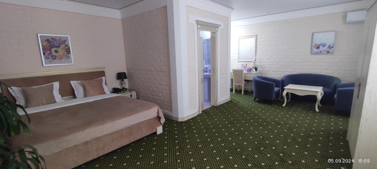 Takchilik Bek Plus Hotel מראה חיצוני תמונה
