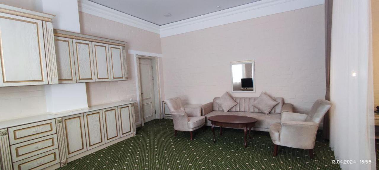 Takchilik Bek Plus Hotel מראה חיצוני תמונה