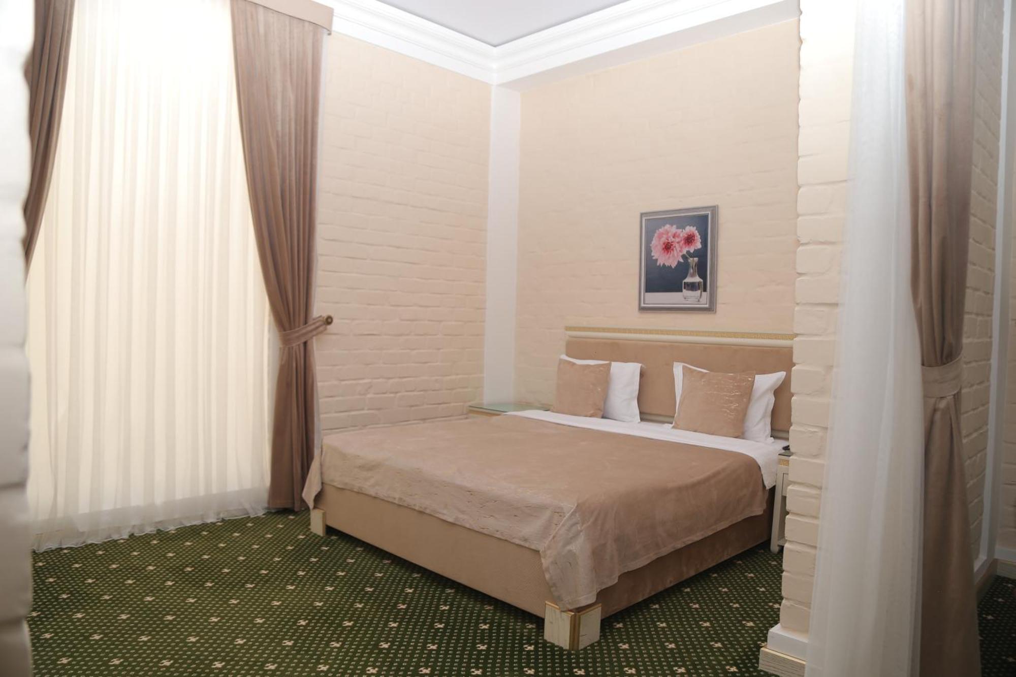 Takchilik Bek Plus Hotel מראה חיצוני תמונה