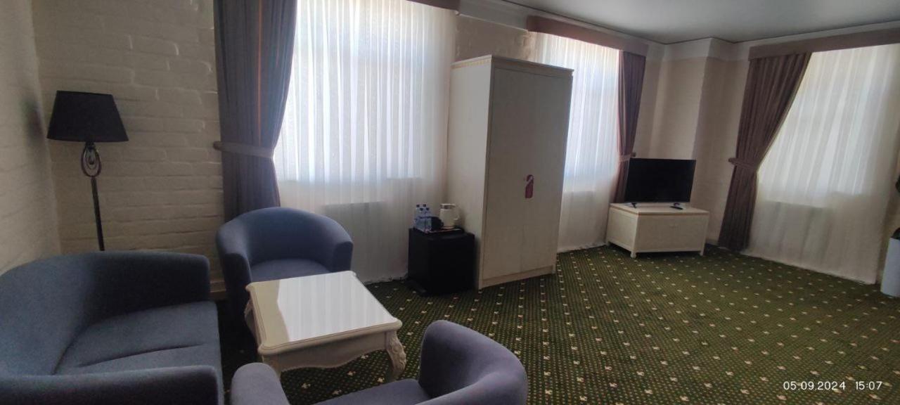 Takchilik Bek Plus Hotel מראה חיצוני תמונה
